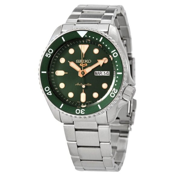 NWT Authentic Seiko 5Sports Automatic Green Dial Men's Watch - Picture 1 of 3